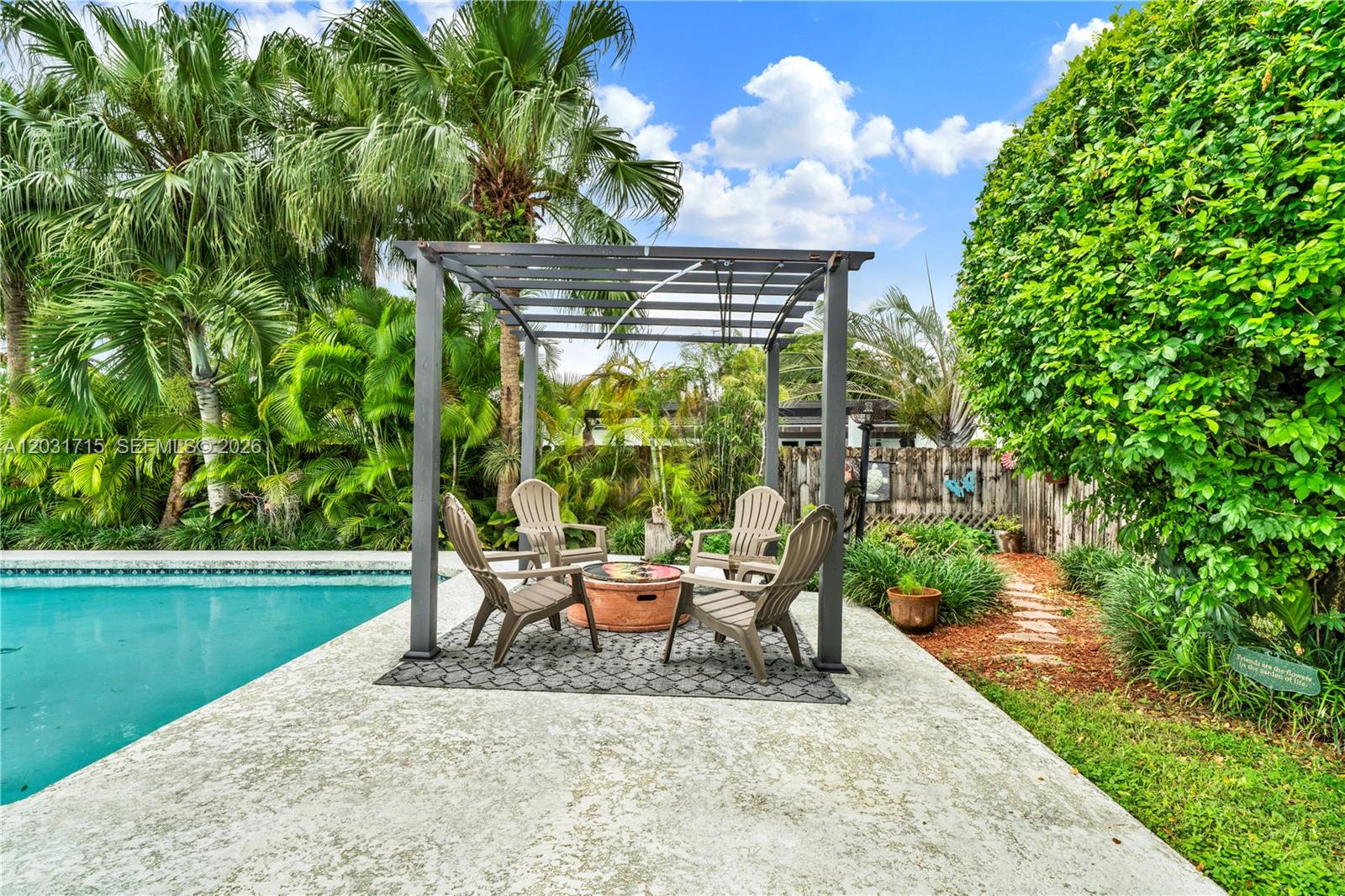 BEL AIRE - Residential