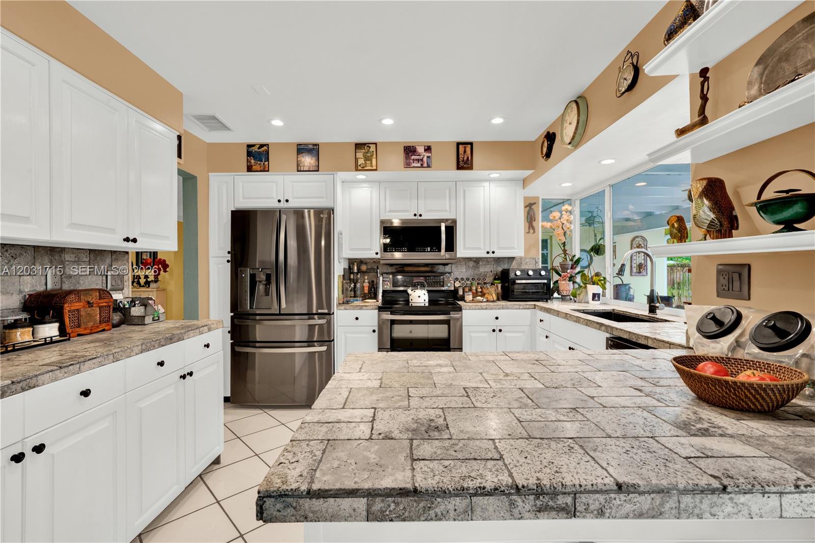 BEL AIRE - Residential