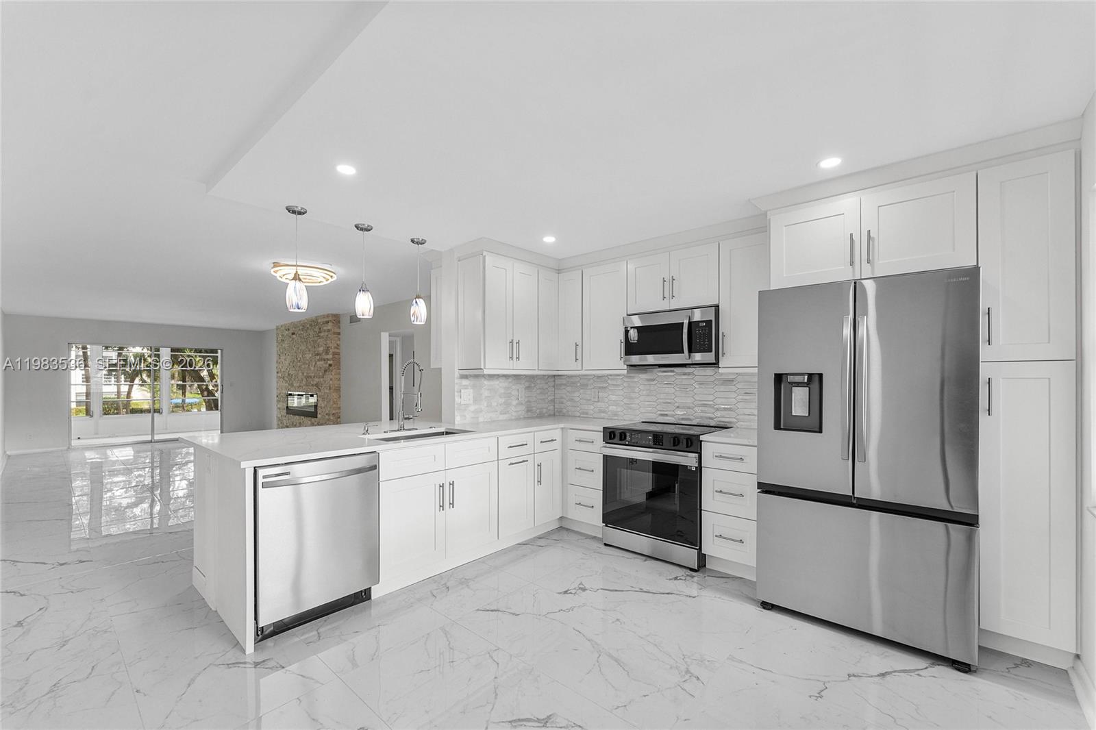 LUCAYA VILLAGE 1-C CONDO - Residential