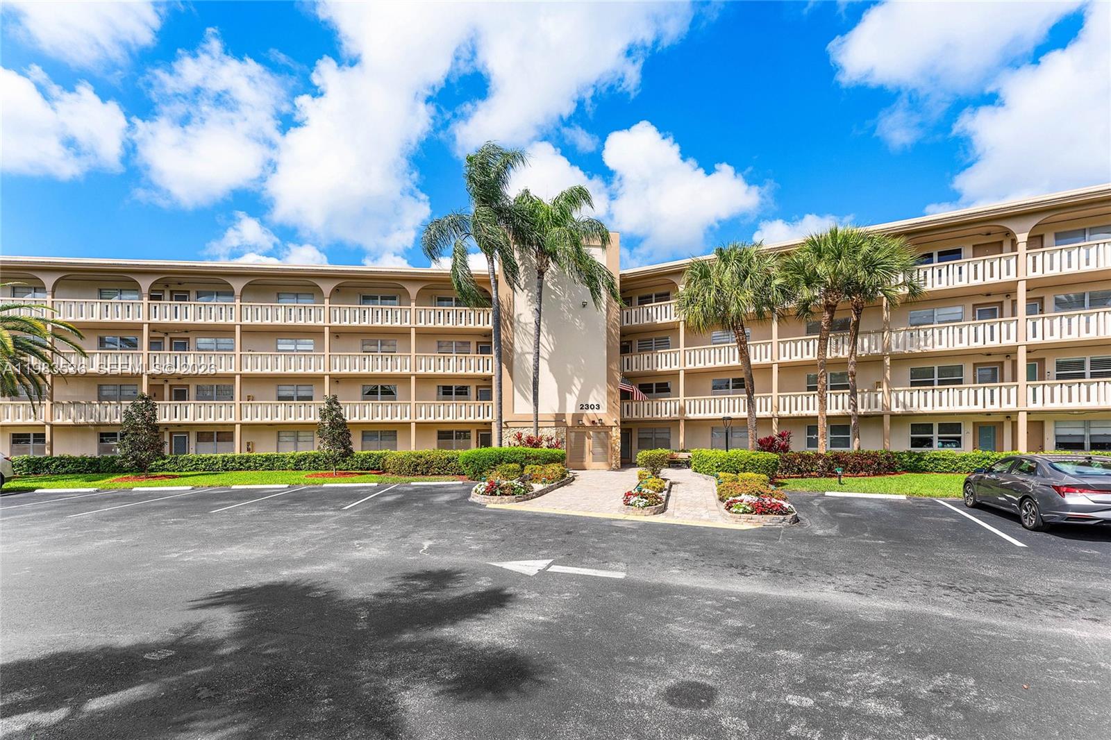 LUCAYA VILLAGE 1-C CONDO - Residential