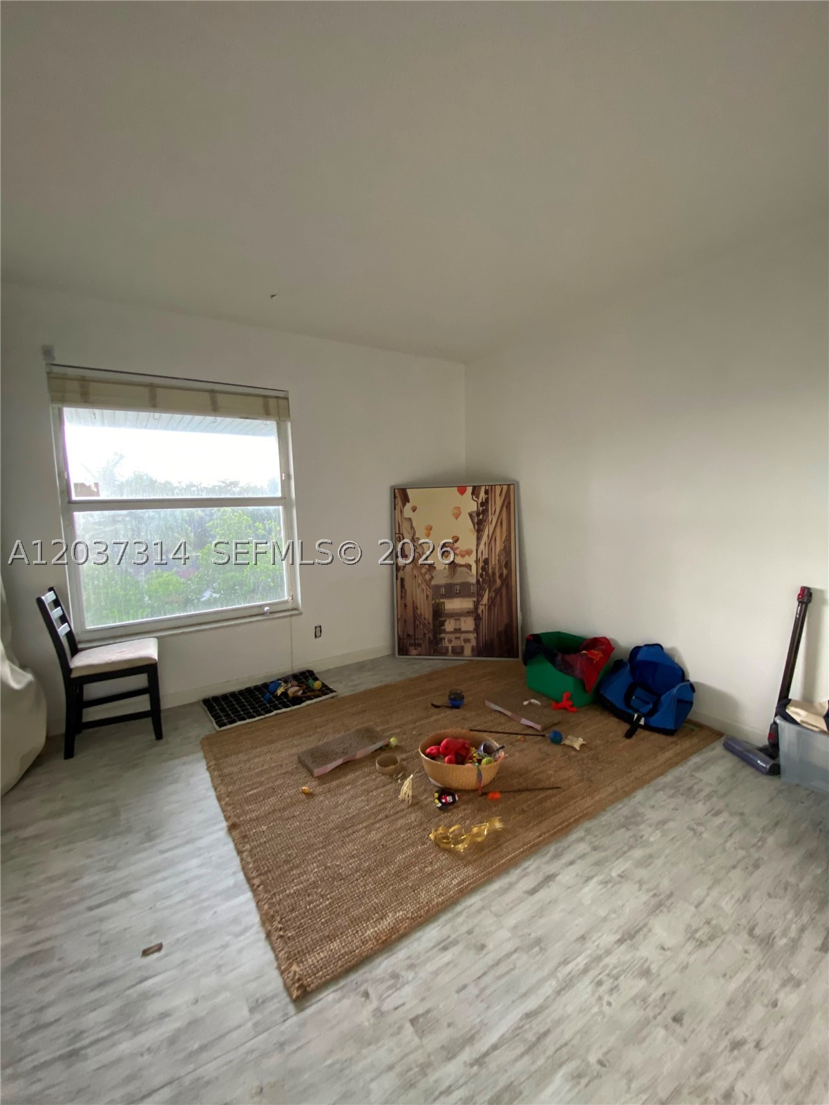 NEWPORT CONDO - Residential