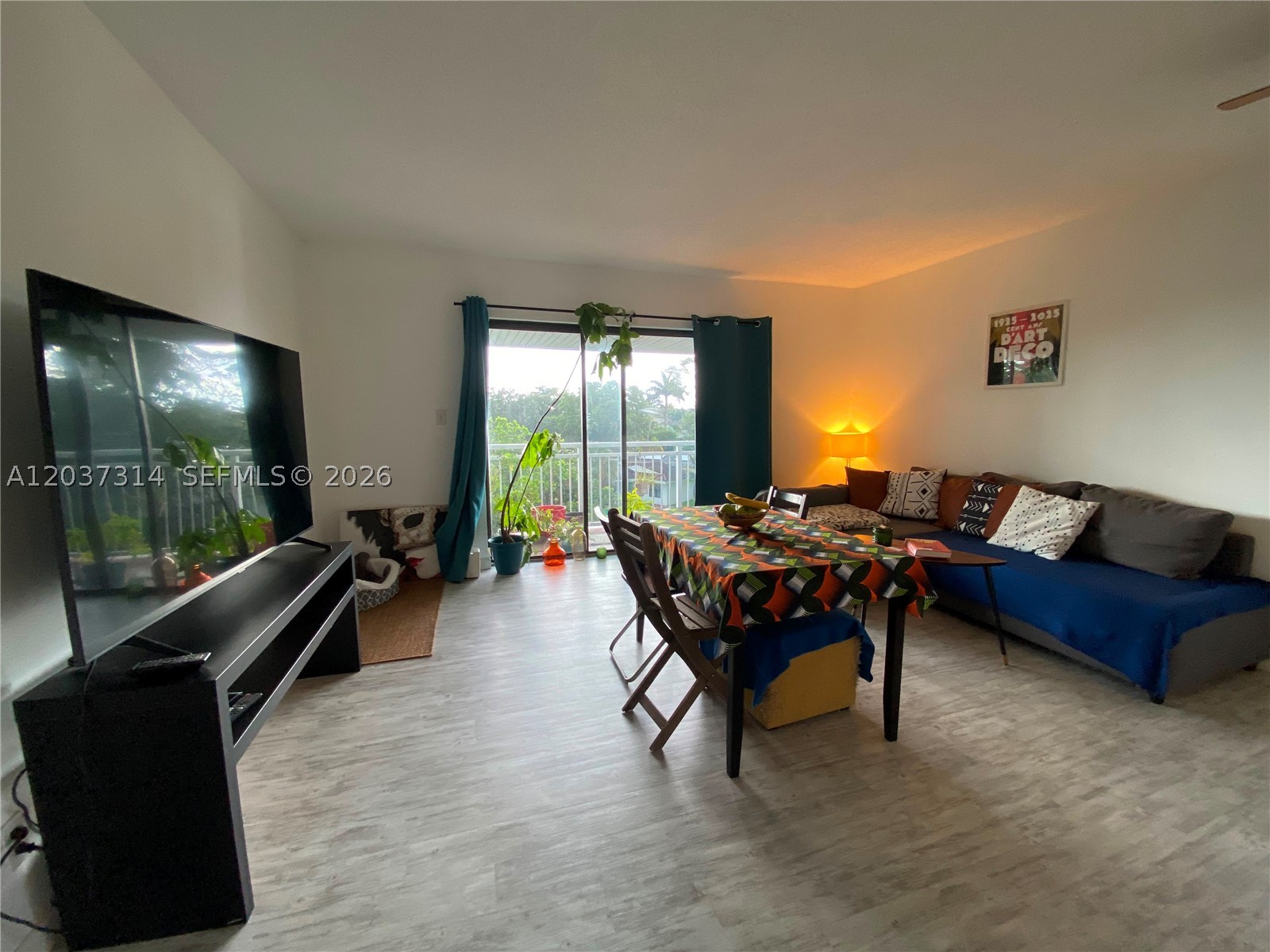 NEWPORT CONDO - Residential