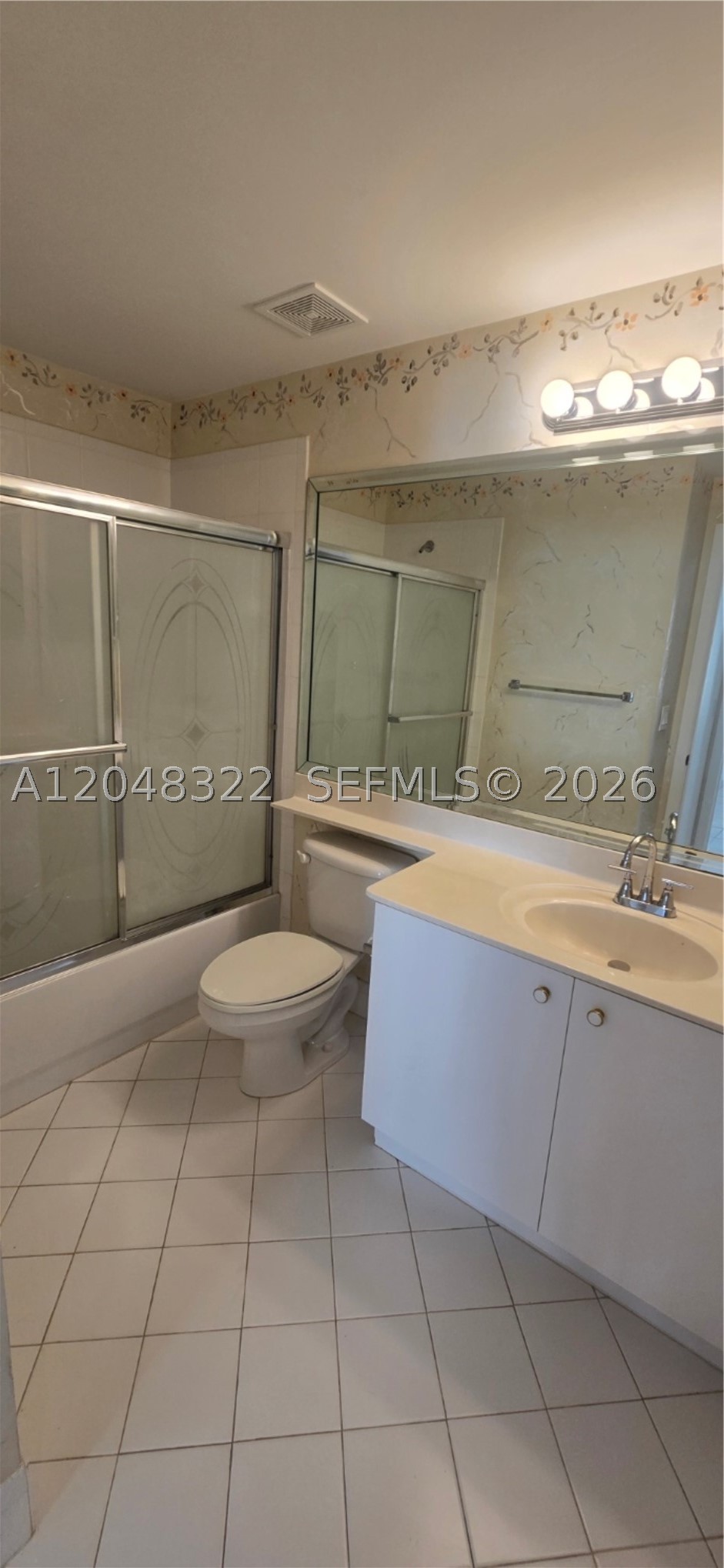 SOUTHAMPTON CONDOMINIUM J - Residential