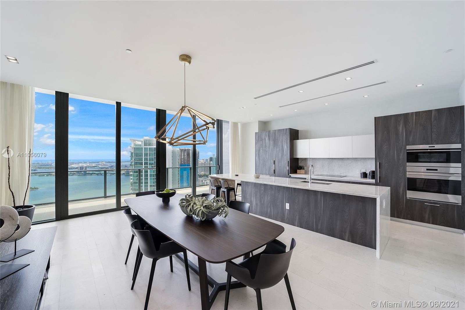 PARAISO BAY CONDO - Residential