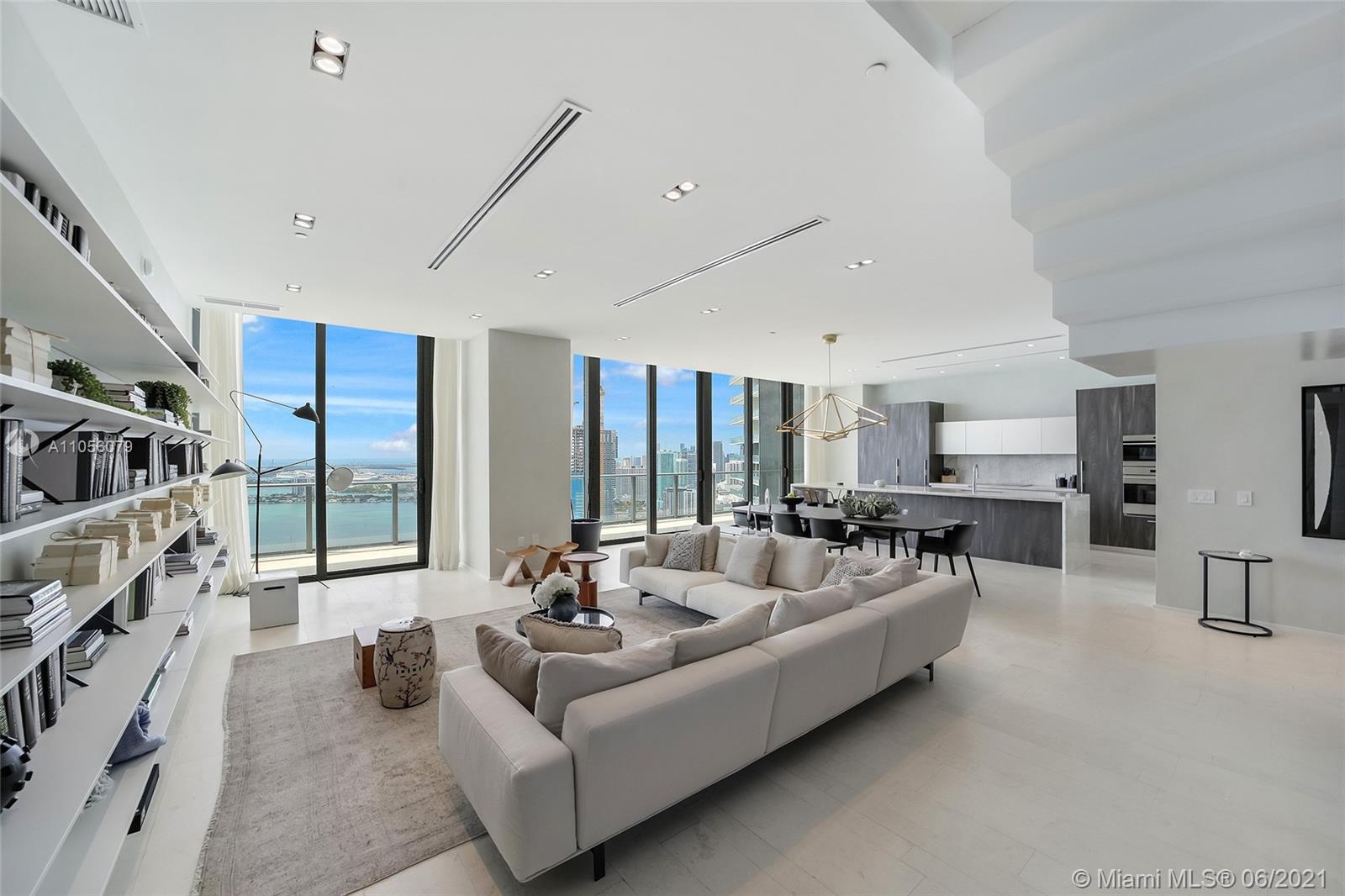 PARAISO BAY CONDO - Residential