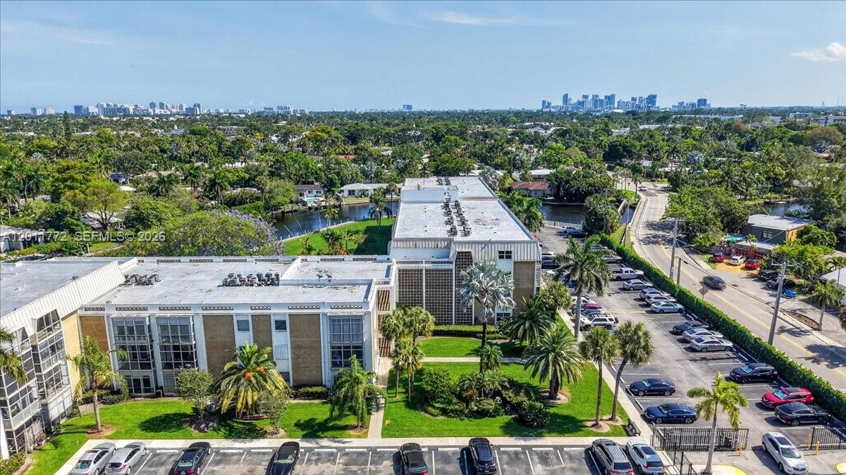 RIVER SHORES CONDO - Residential