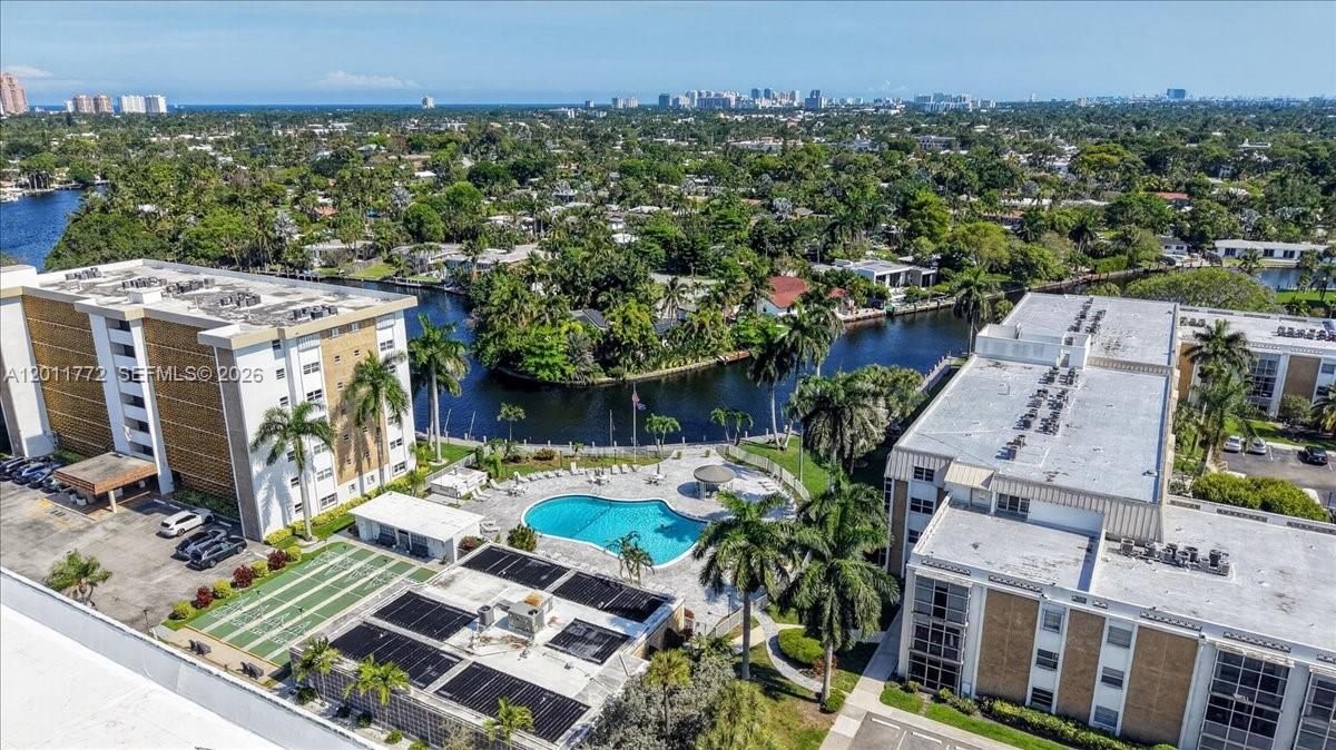 RIVER SHORES CONDO - Residential