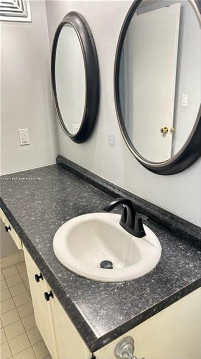 RIVER SHORES CONDO - Residential