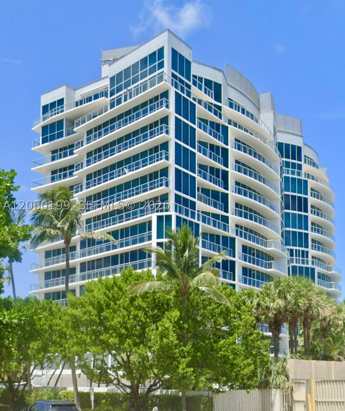 COCONUT GROVE RESIDENCES - Residential