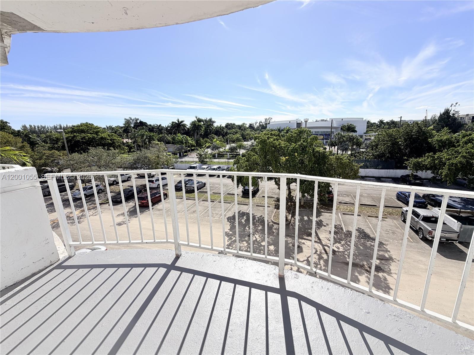 MONTECARLO CONDO - Residential