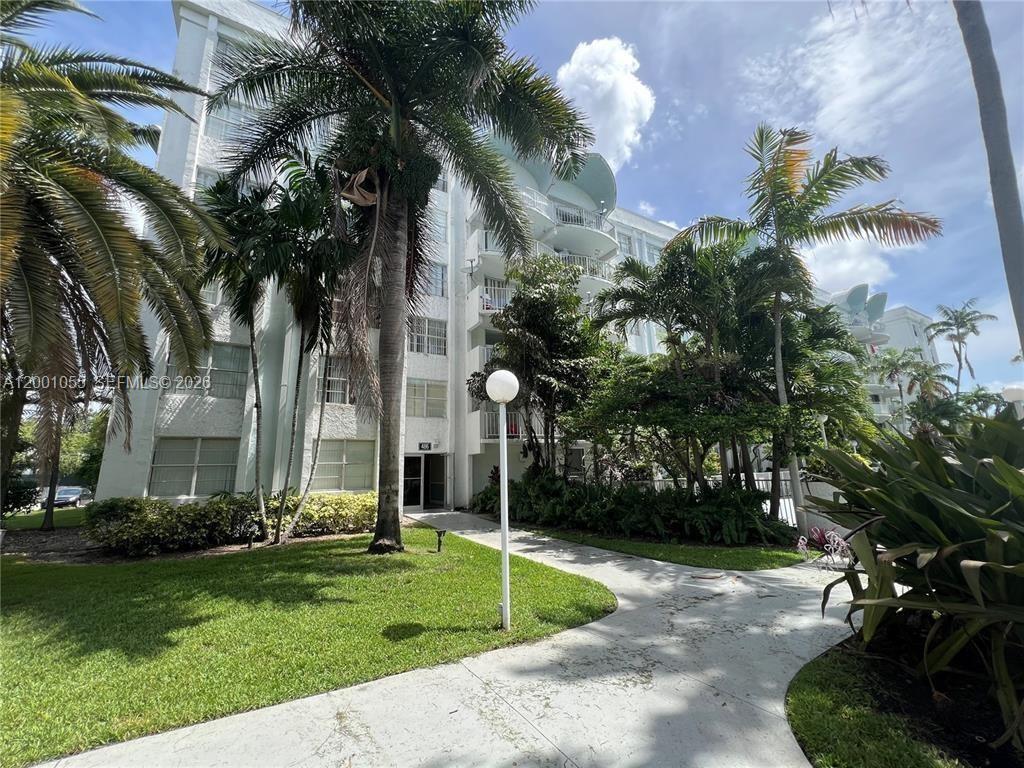MONTECARLO CONDO - Residential