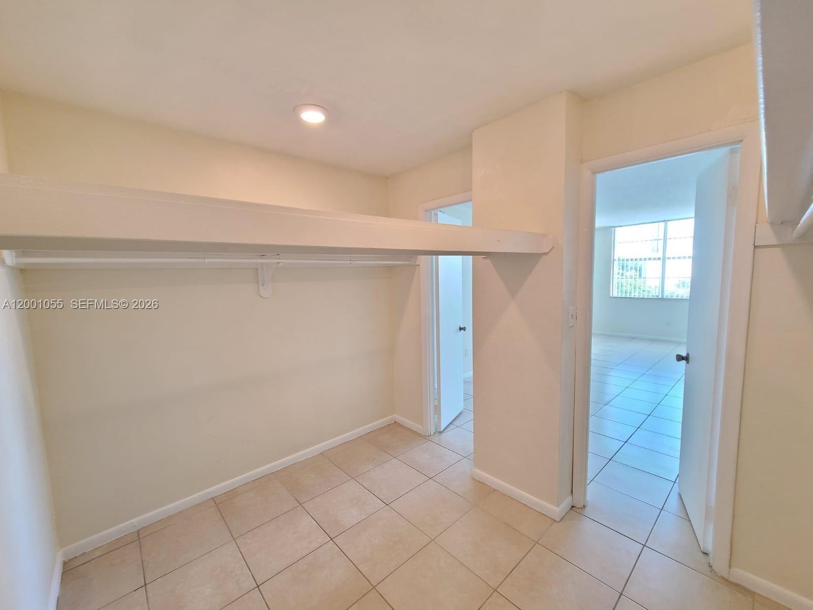 MONTECARLO CONDO - Residential
