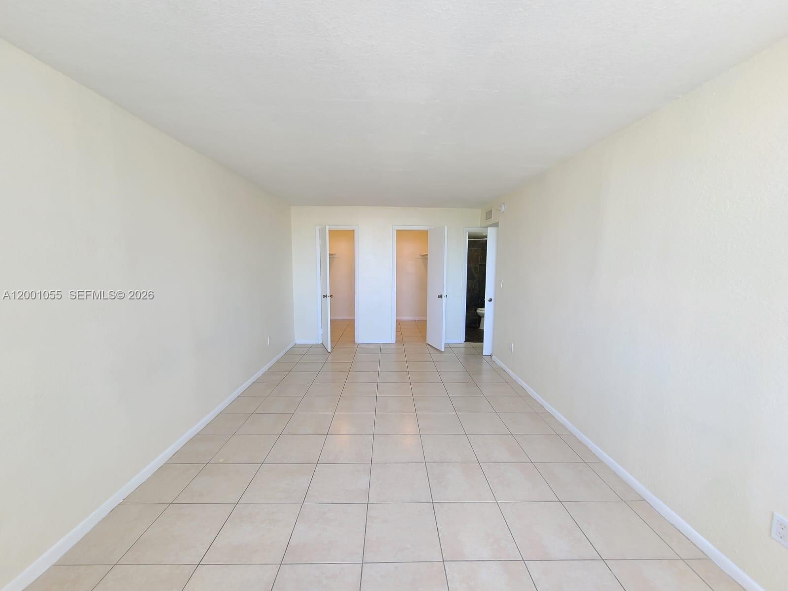 MONTECARLO CONDO - Residential