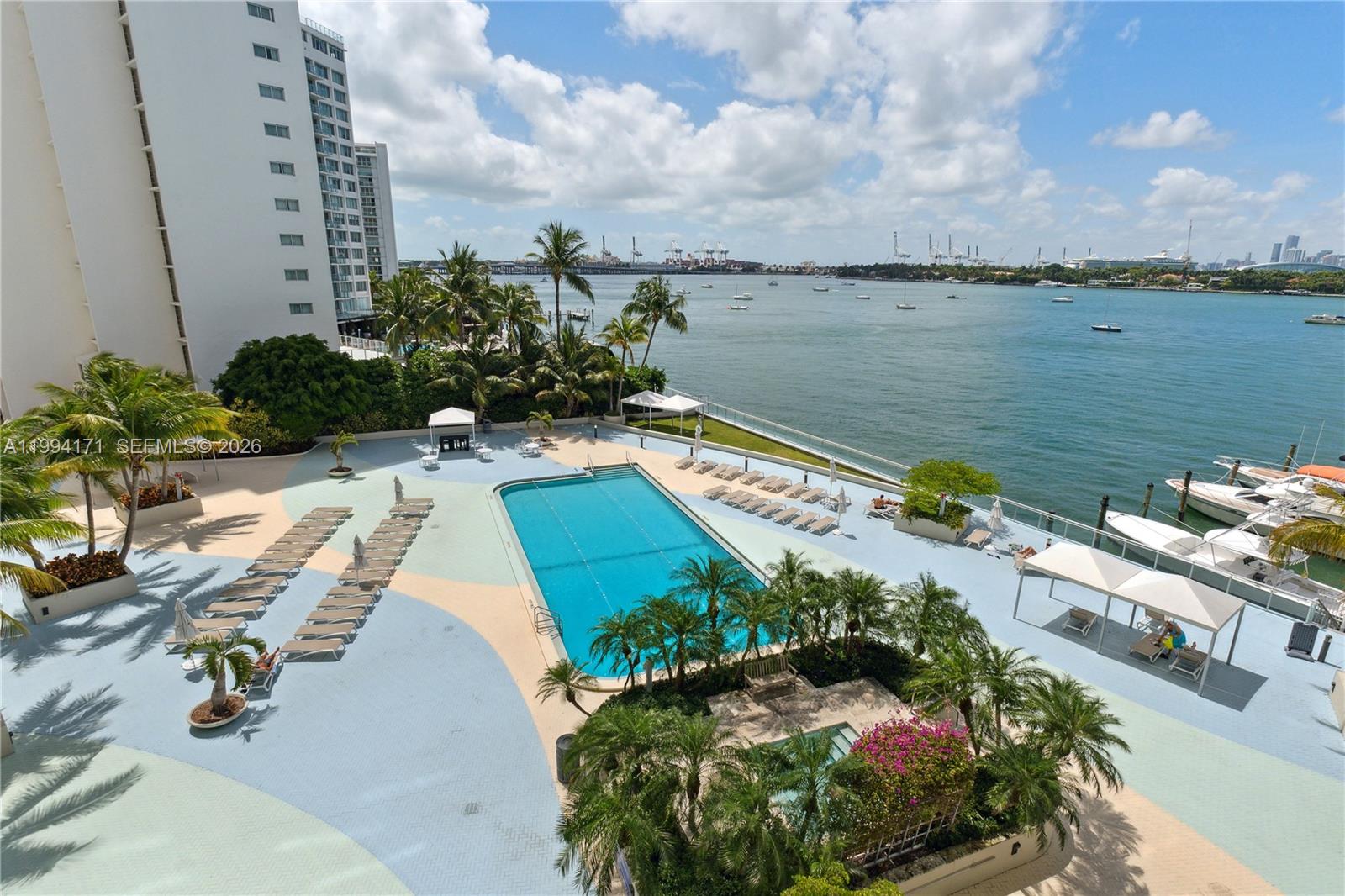 MIRADOR 1200 CONDO - Residential