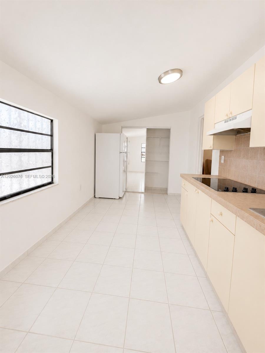 KINGS GARDENS SEC TWO - Residential Lease