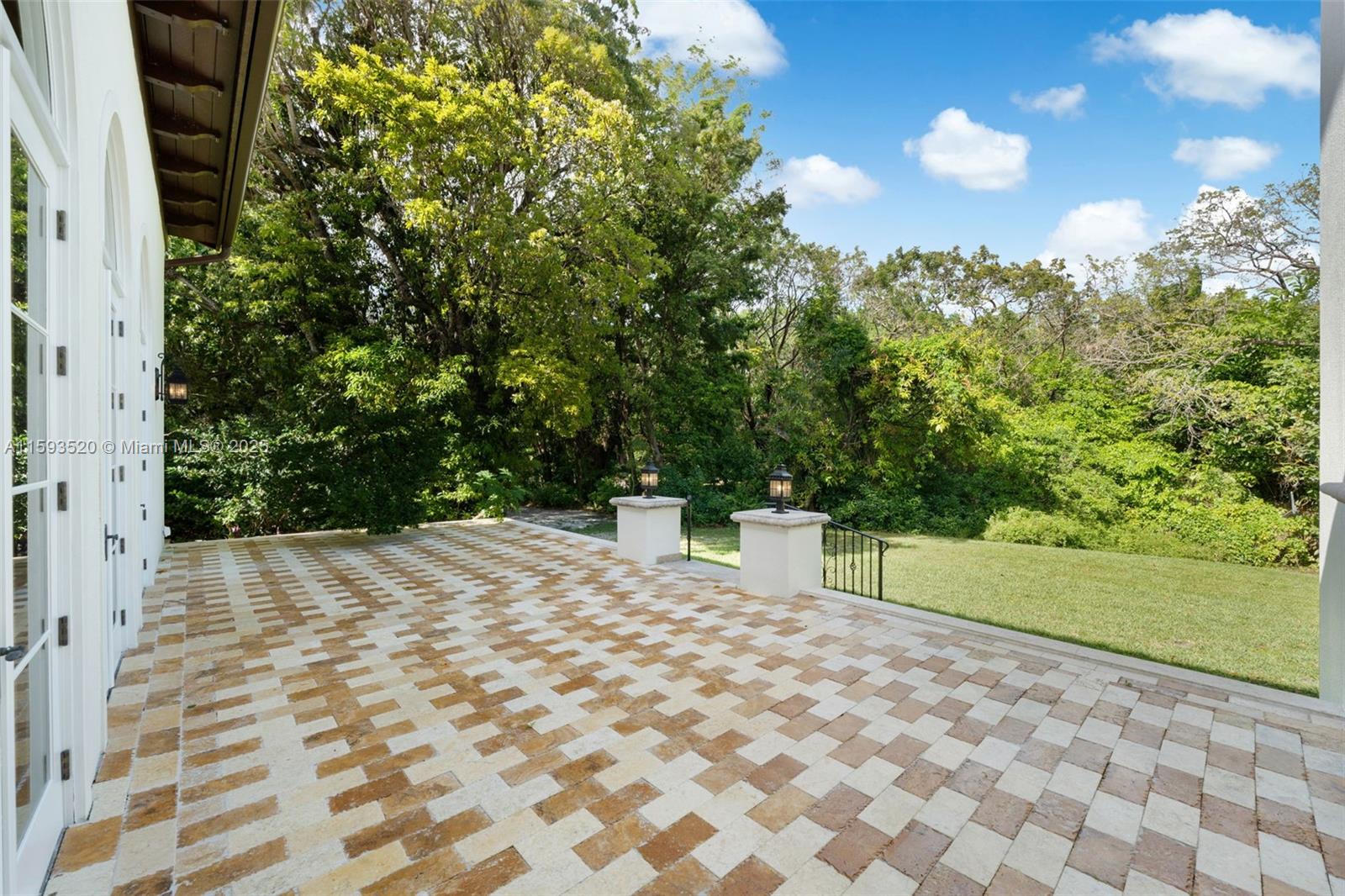CUTLER ESTATES .345 AC - Residential