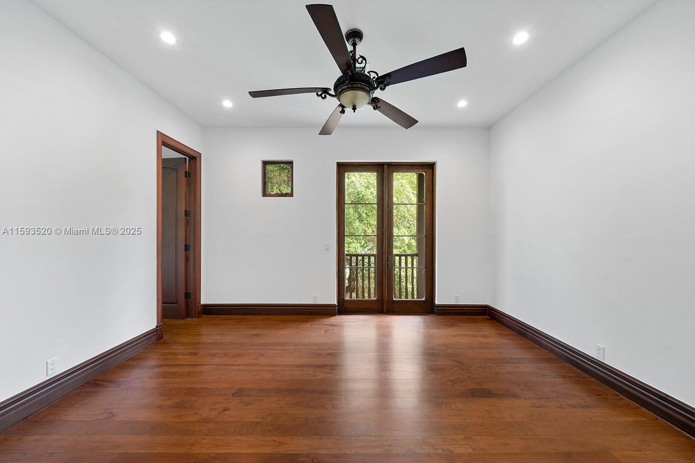 CUTLER ESTATES .345 AC - Residential