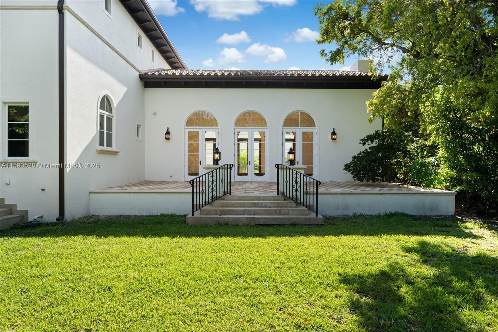 CUTLER ESTATES .345 AC - Residential
