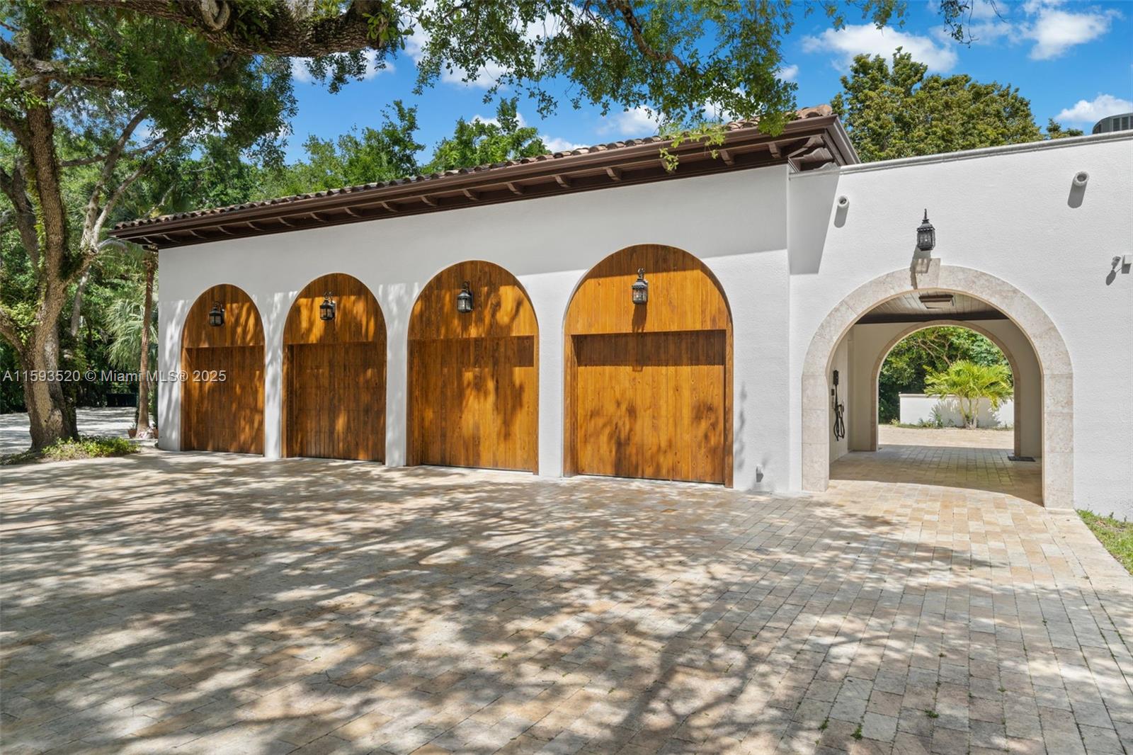 CUTLER ESTATES .345 AC - Residential