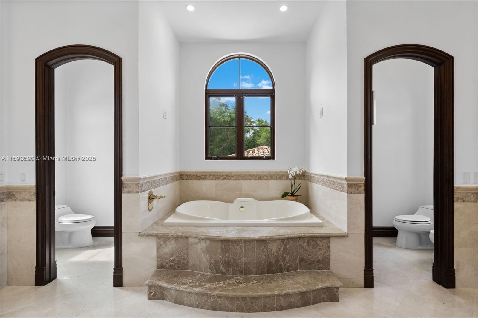 CUTLER ESTATES .345 AC - Residential