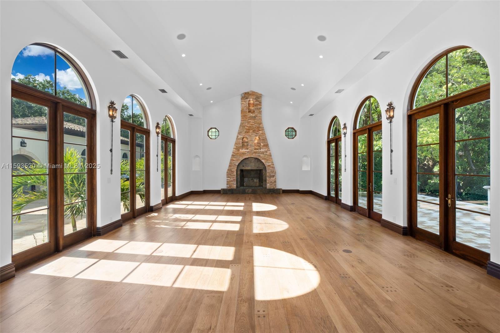 CUTLER ESTATES .345 AC - Residential