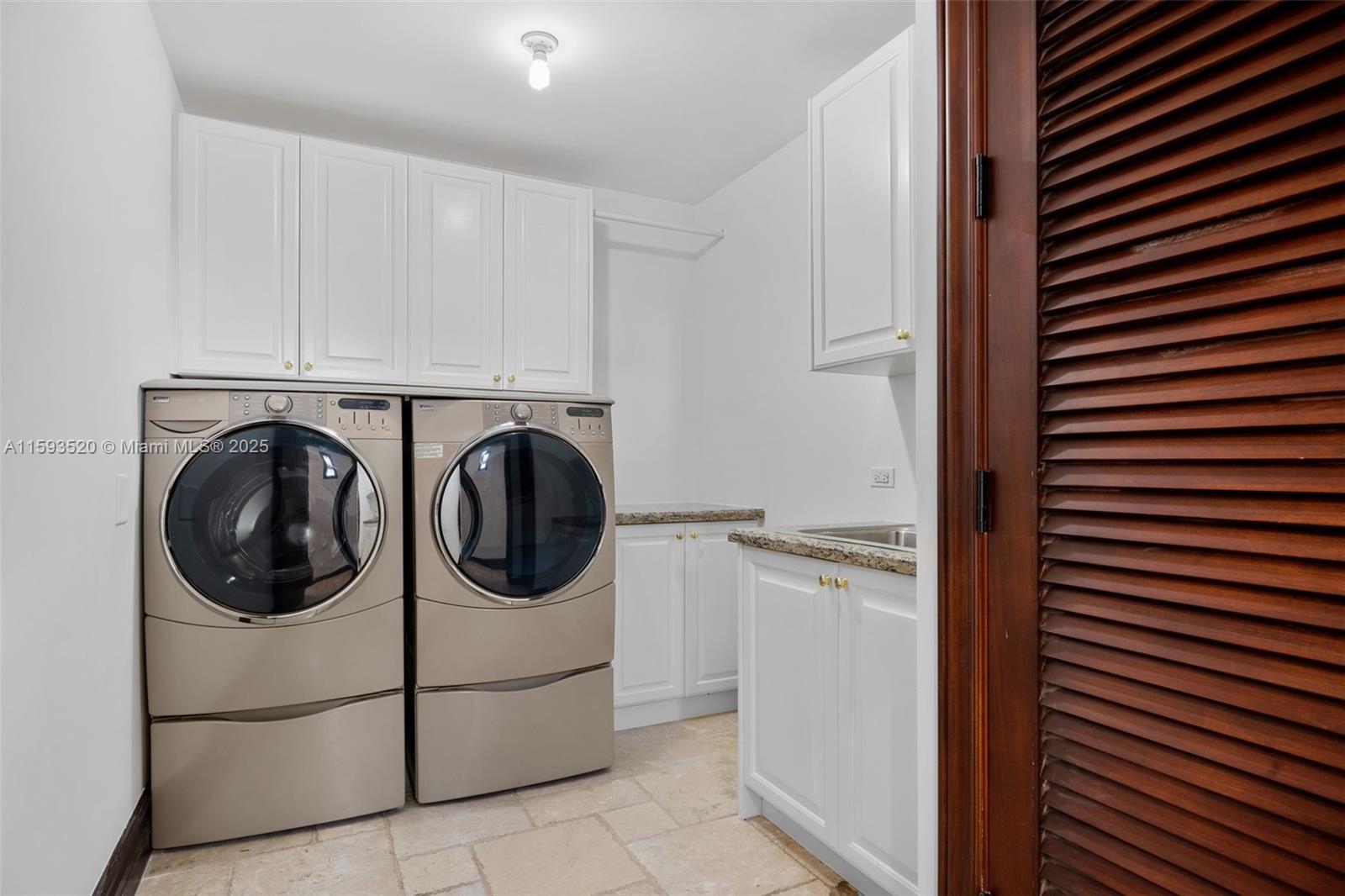CUTLER ESTATES .345 AC - Residential