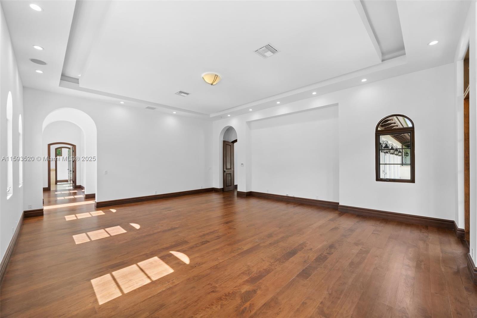 CUTLER ESTATES .345 AC - Residential