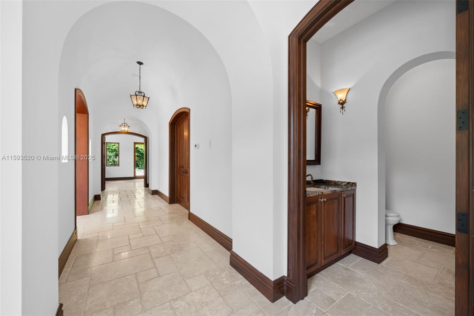 CUTLER ESTATES .345 AC - Residential