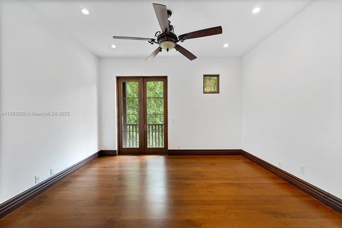 CUTLER ESTATES .345 AC - Residential