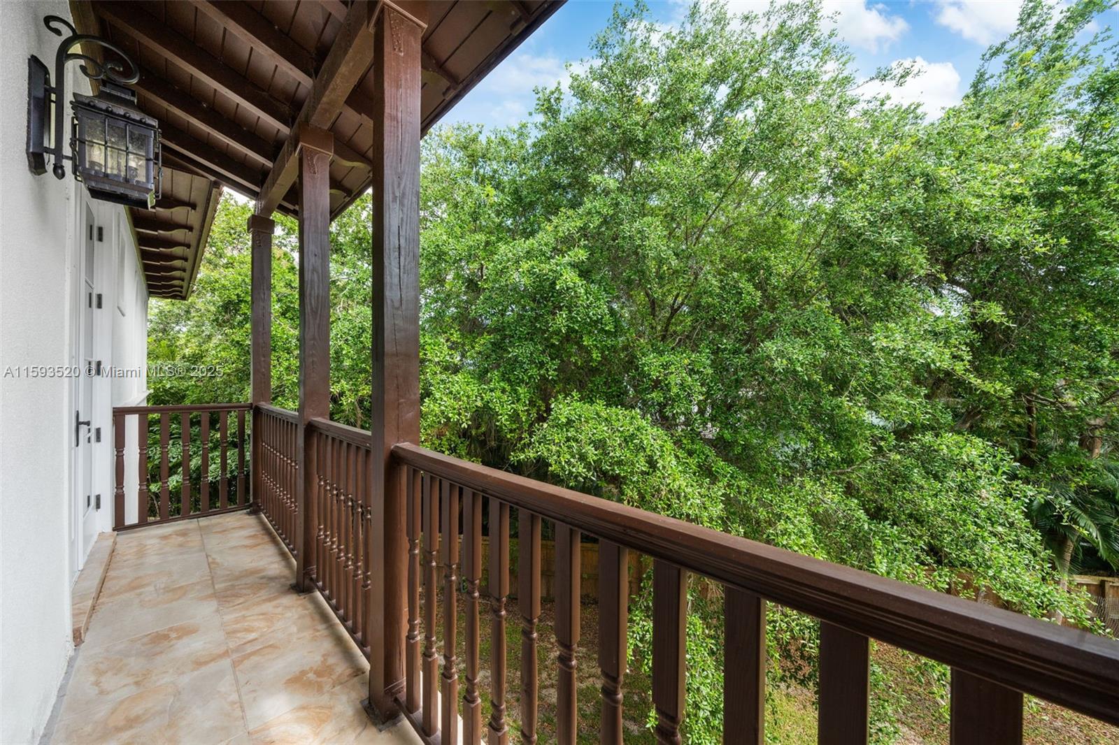 CUTLER ESTATES .345 AC - Residential