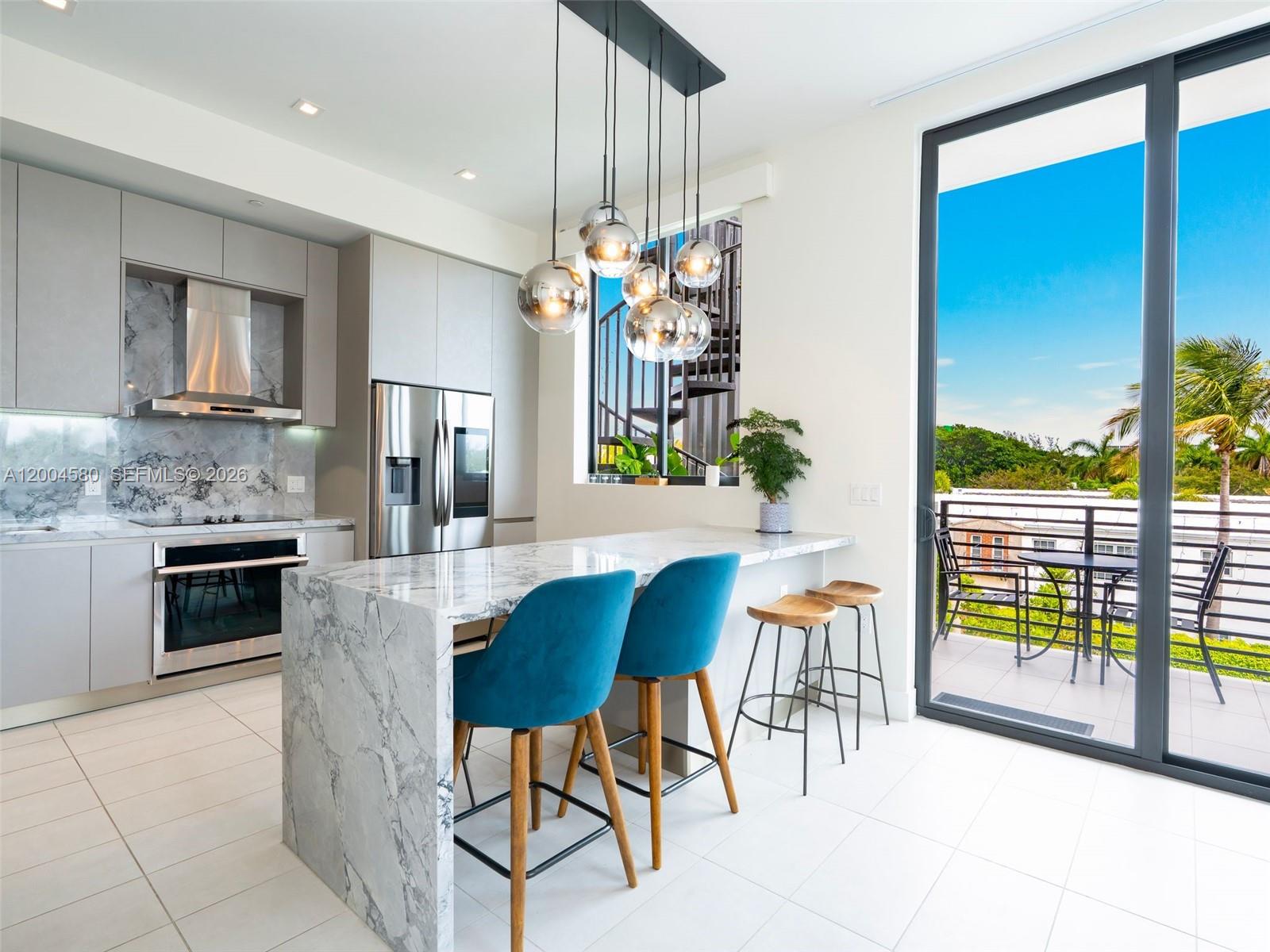 LINCOLN SUB - Residential
