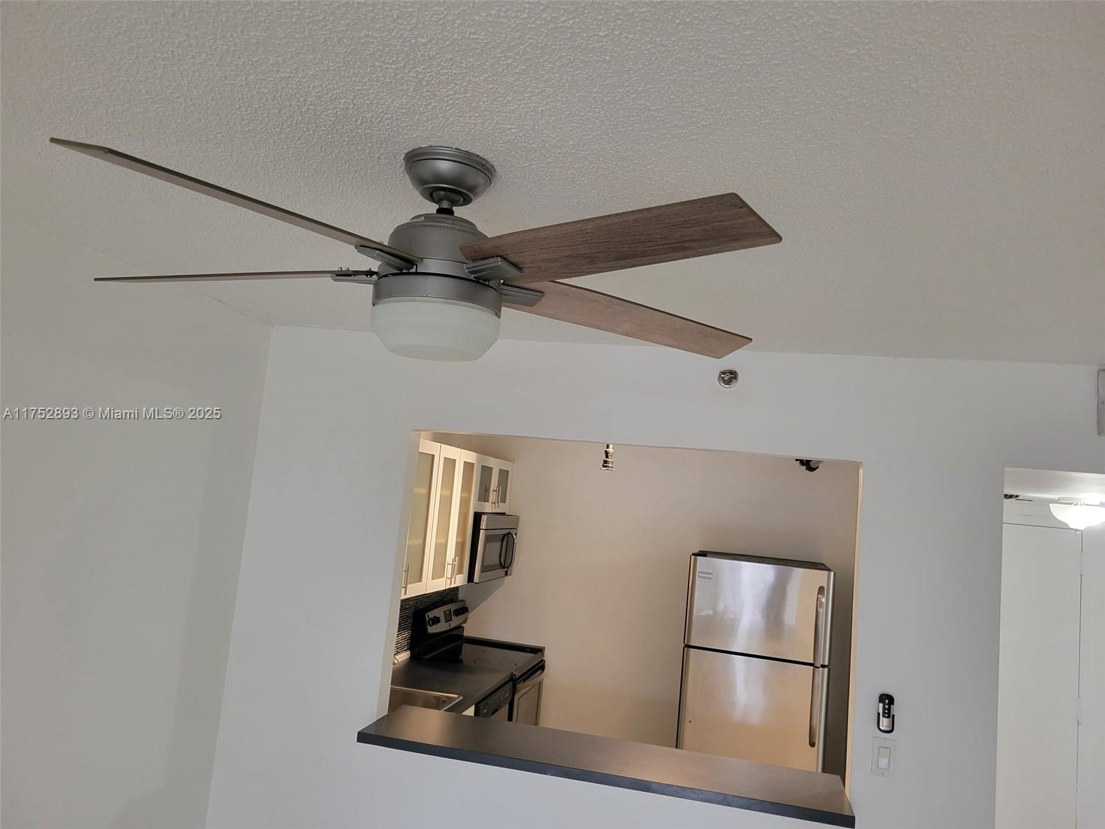 GREENWICH PH I CONDO - Residential