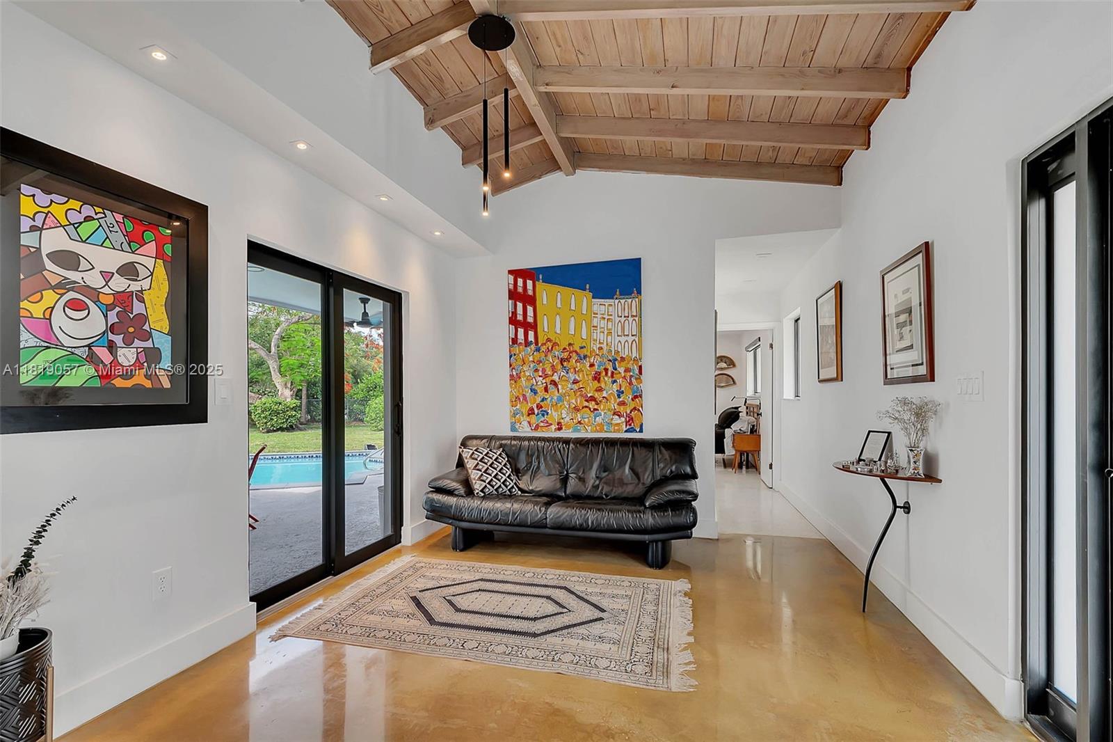 KINGS VIEW - Residential Lease