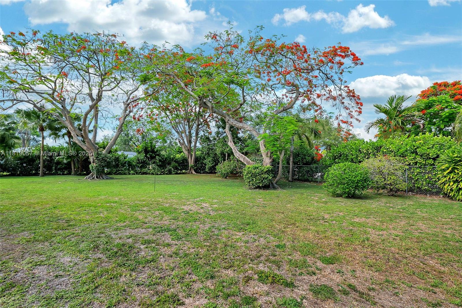 KINGS VIEW - Residential Lease