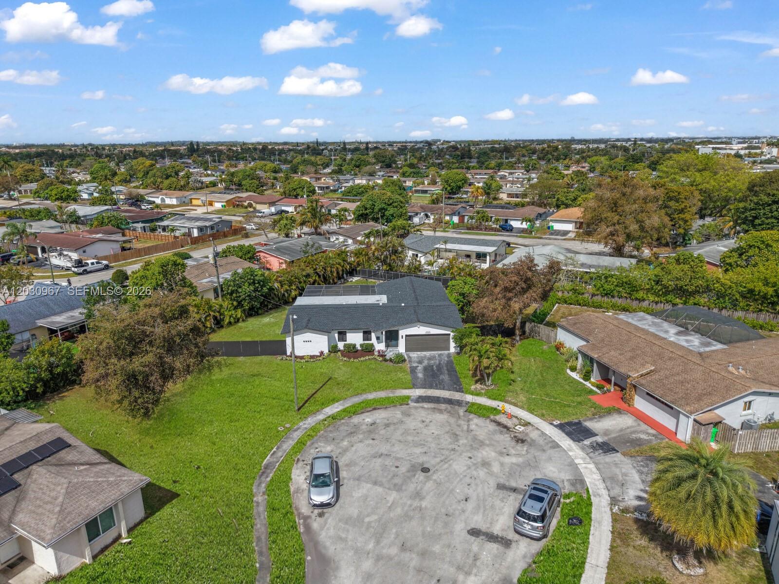 SUNRISE GOLF VILLAGE SEC - Residential Lease