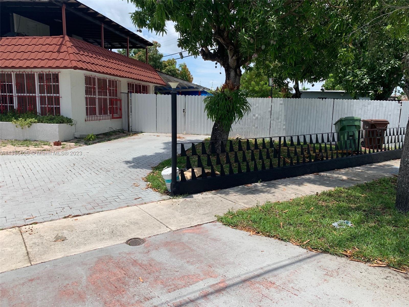 SUN-TAN VILLAGE SEC 4 - Residential Lease