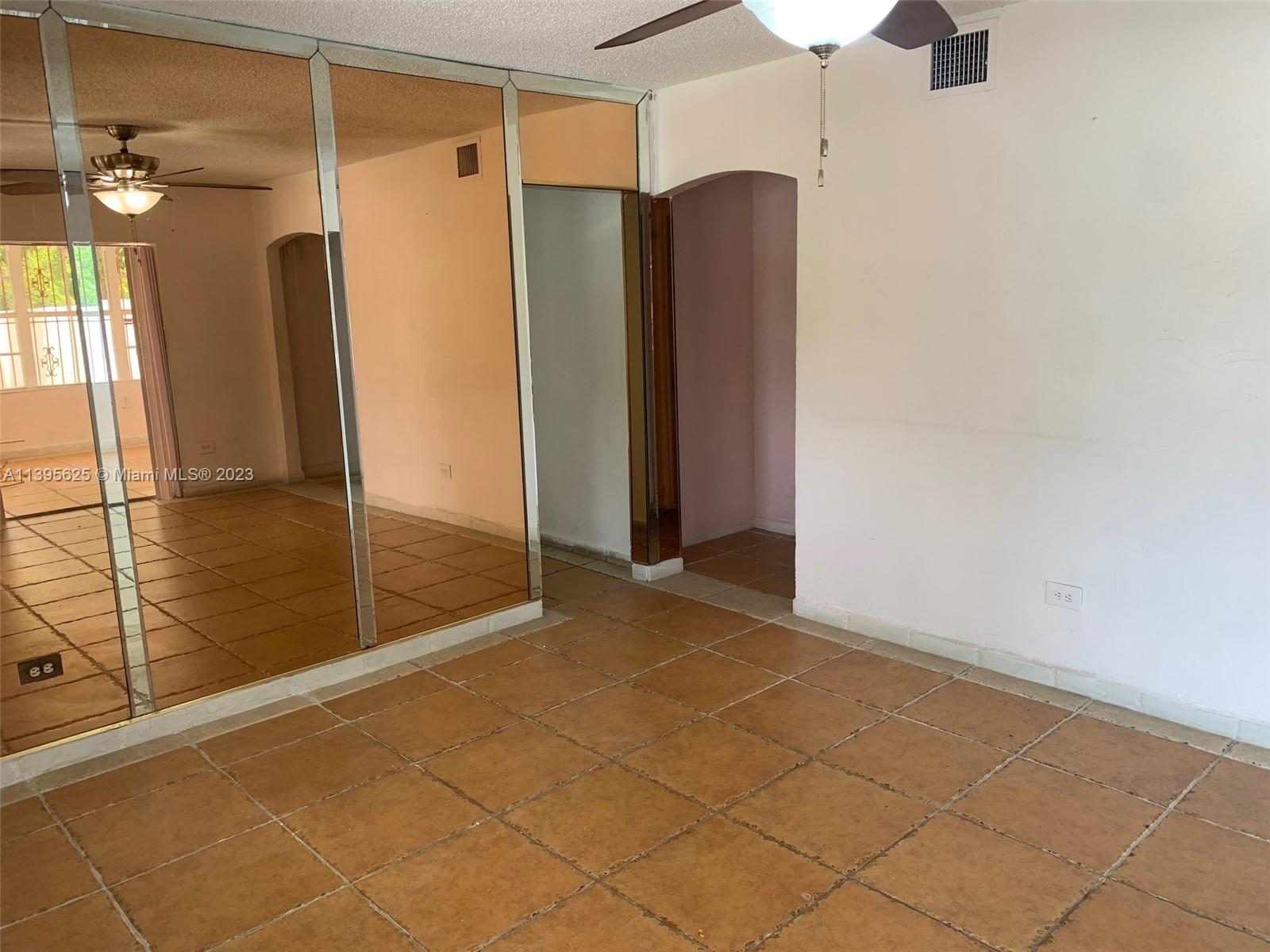 SUN-TAN VILLAGE SEC 4 - Residential Lease