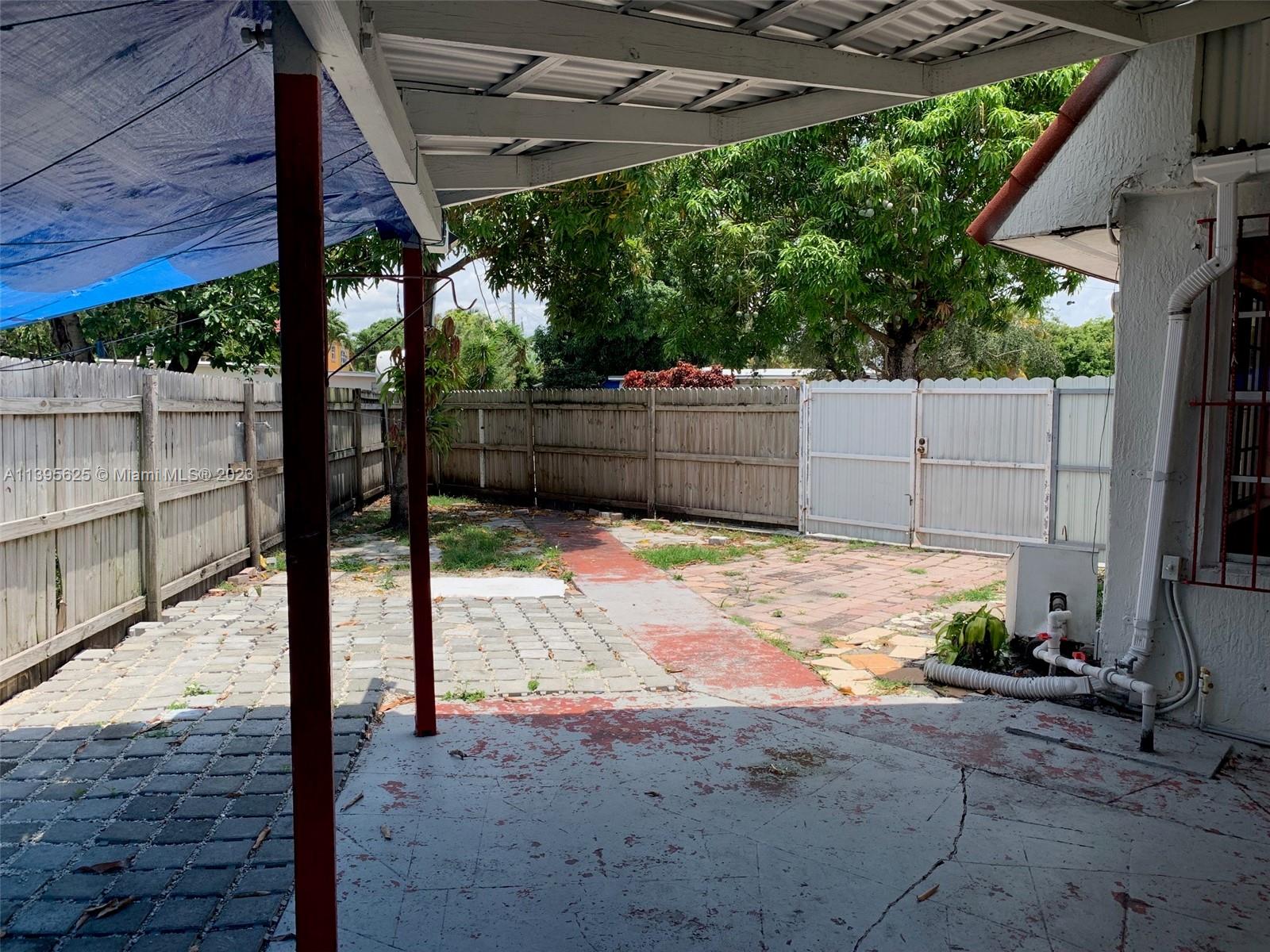 SUN-TAN VILLAGE SEC 4 - Residential Lease