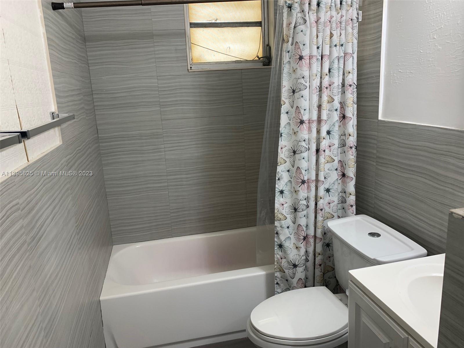 SUN-TAN VILLAGE SEC 4 - Residential Lease