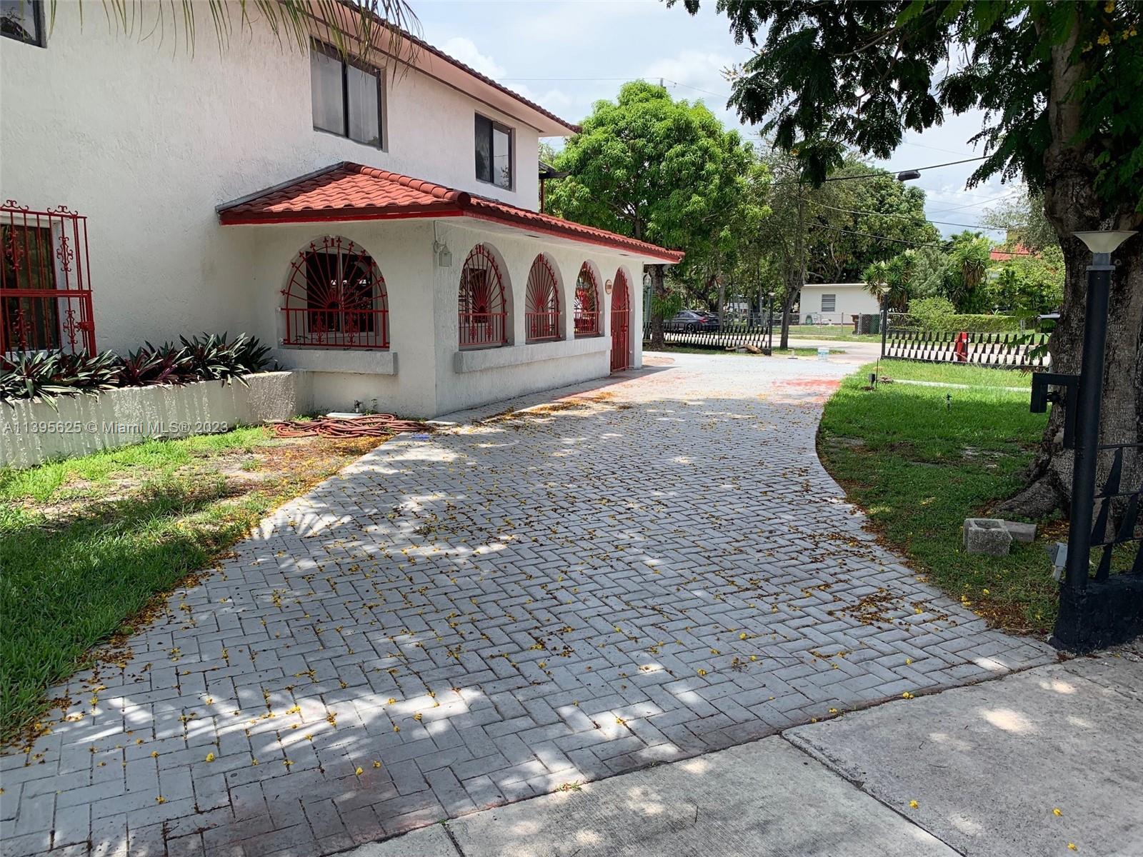SUN-TAN VILLAGE SEC 4 - Residential Lease