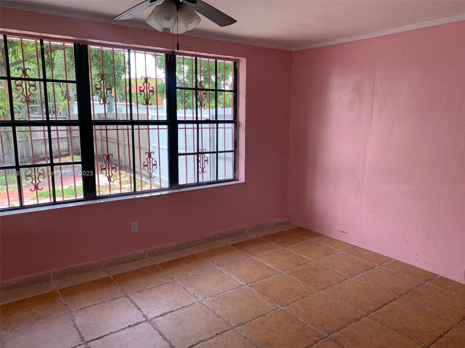 SUN-TAN VILLAGE SEC 4 - Residential Lease