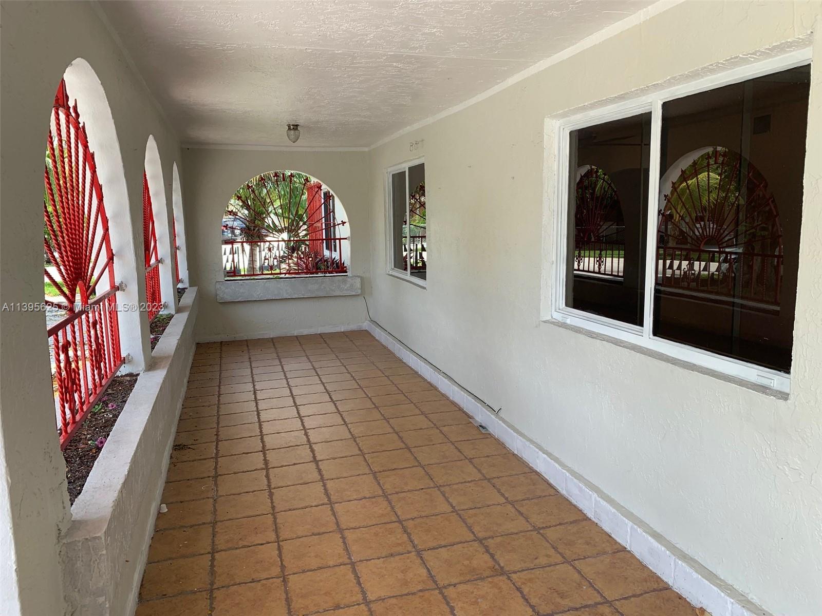 SUN-TAN VILLAGE SEC 4 - Residential Lease