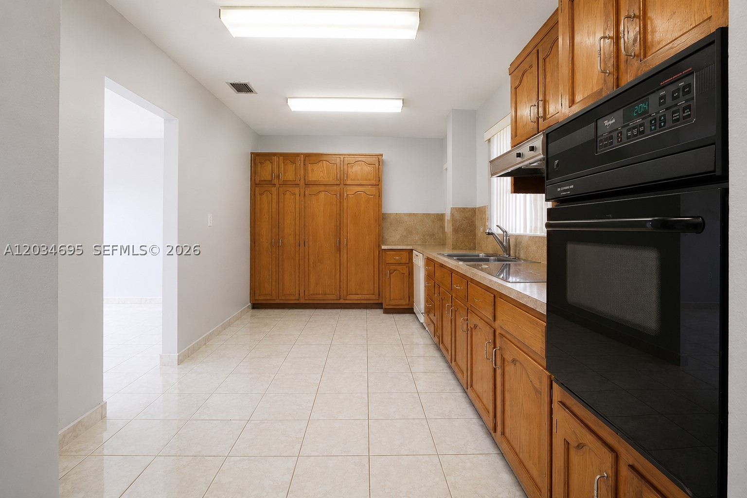 CORAL PARK ESTATES SEC 3 - Residential