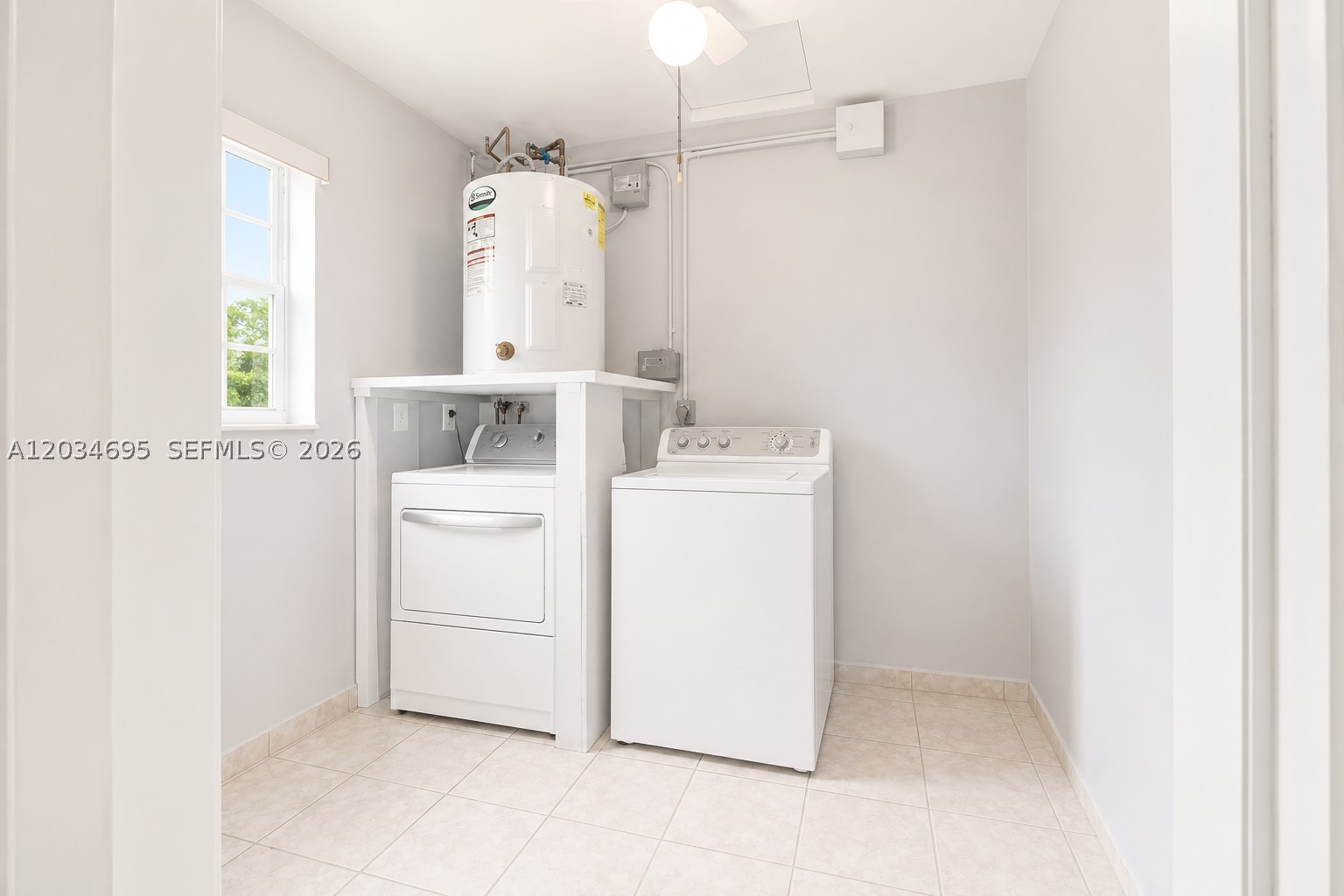 CORAL PARK ESTATES SEC 3 - Residential