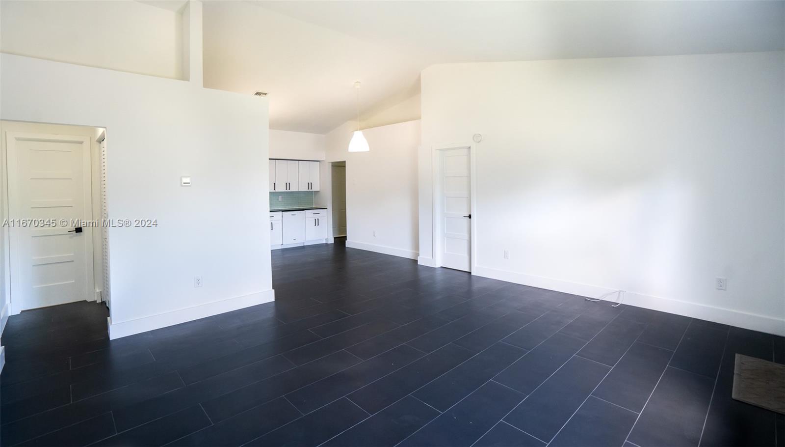 DRIFTWOOD ESTATES NO 2 - Residential Lease