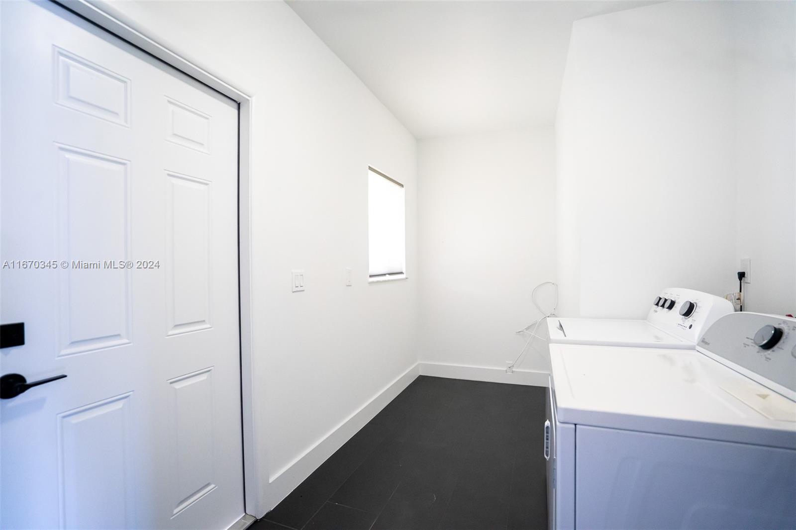 DRIFTWOOD ESTATES NO 2 - Residential Lease