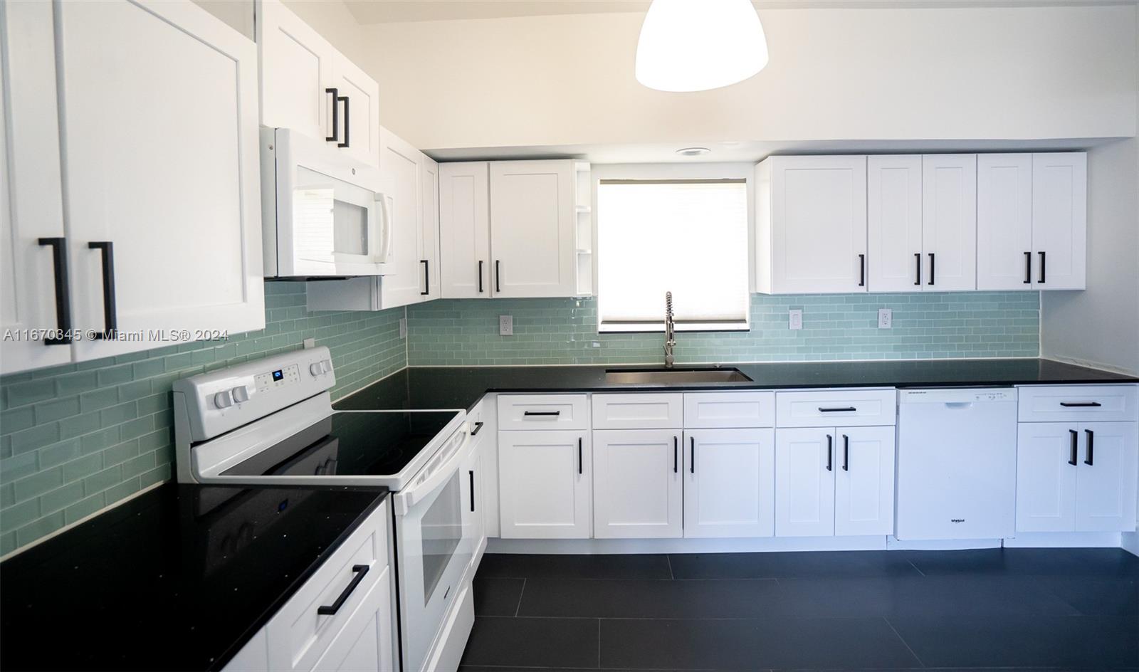 DRIFTWOOD ESTATES NO 2 - Residential Lease