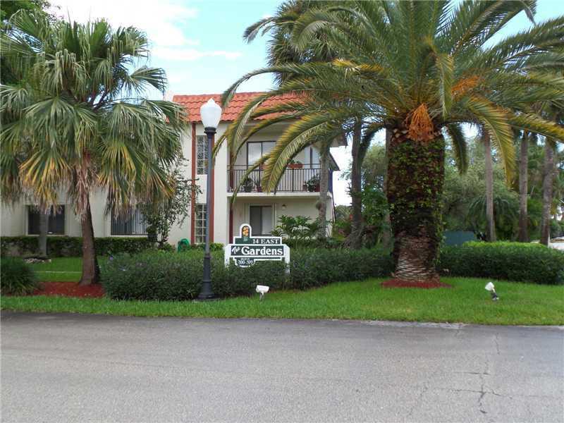 Beautiful 2 BED 2 BATH UNIT 1ST FLOOR , ample space for storage, A + SCHOOLS, CLOSE TO RESTAURANTS, TOWN CENTER, SAWGRASS MALL EXELENT PLACE TO LIVE IN A FAMILY ORIENTED CITY excellent opportunity for investors, no rental restrictions , UNIT IS CURRENTL Y RENTED for $1,500./M CALL LA FOR  SHOWING INSTRUCTIONS. 24 hour APPOITMENTS apartment is tenant cupied  Owner motivated. LockBox located inside of front storage room door knob, Please knock the door before entering