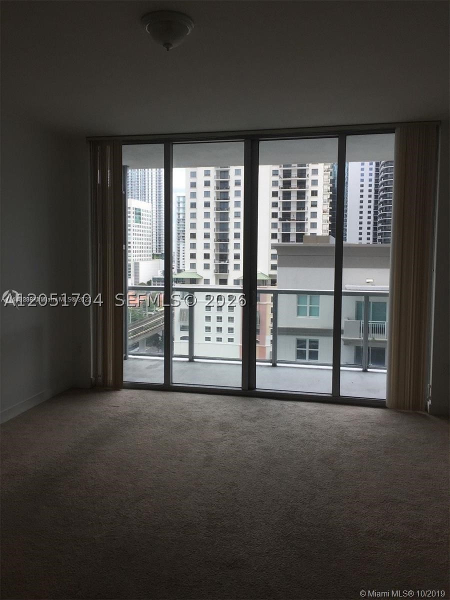 THE AXIS ON BRICKELL II C - Residential