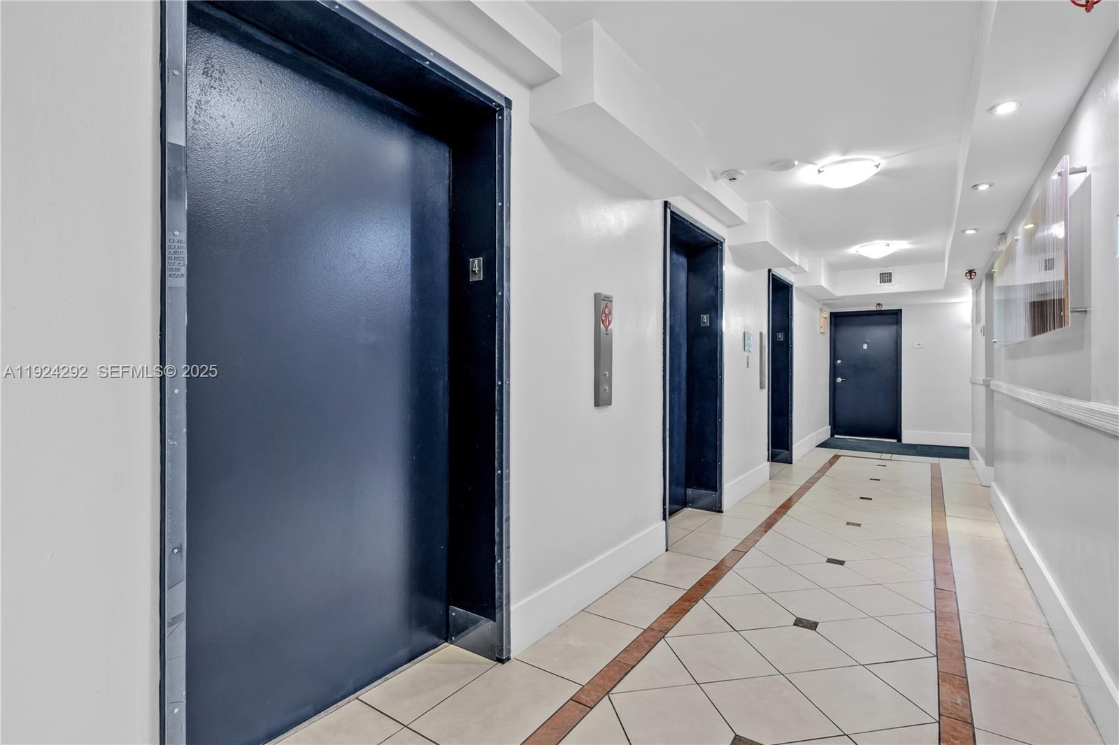 MADISON DOWNTOWN CONDO - Residential